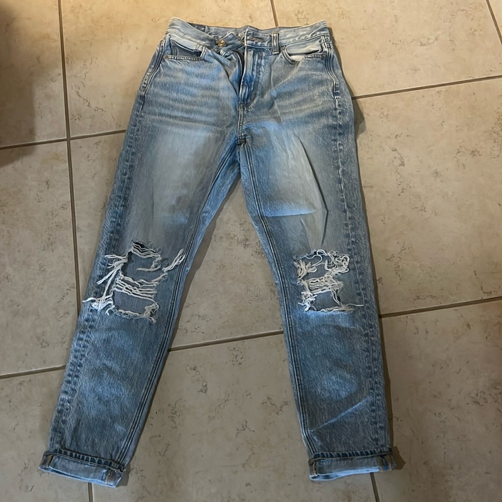 American Eagle Mom Jeans